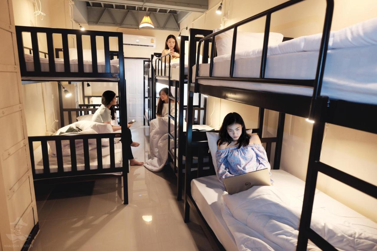 Khaosan Station (Adults Only) Hostel Bangkok Exterior foto