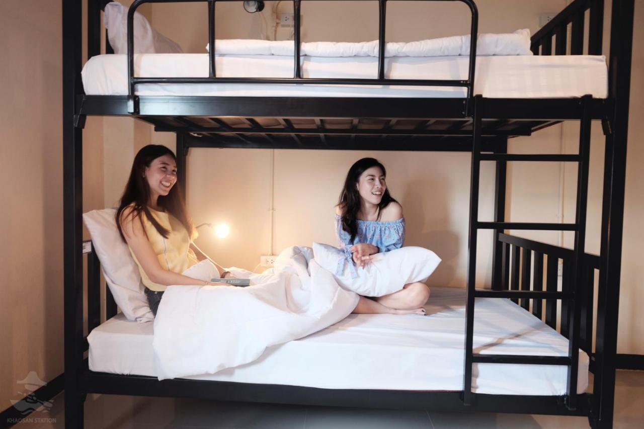 Khaosan Station (Adults Only) Hostel Bangkok Exterior foto