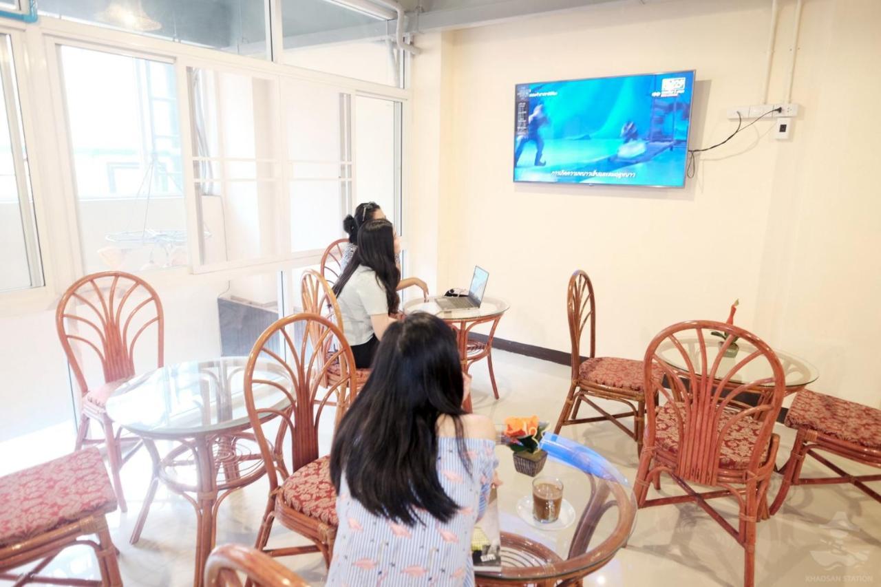 Khaosan Station (Adults Only) Hostel Bangkok Exterior foto